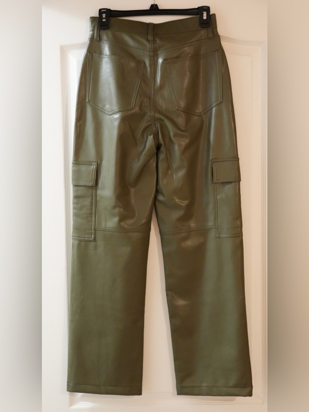 Abercrombie & Finch Olive Green Cargo Leather Pants. Size 28/6 - Picture 2 of 2